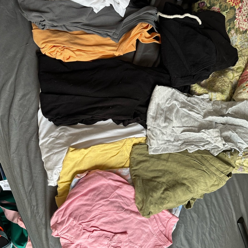 Maternity Clothes - image 4